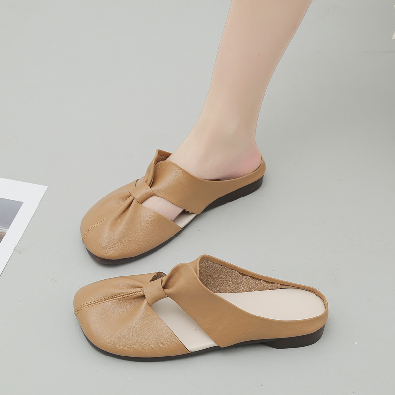 Flat Soled Casual Closed-Toe Half Slippers 1 Flat Soled Casual Closed-Toe Half Slippers