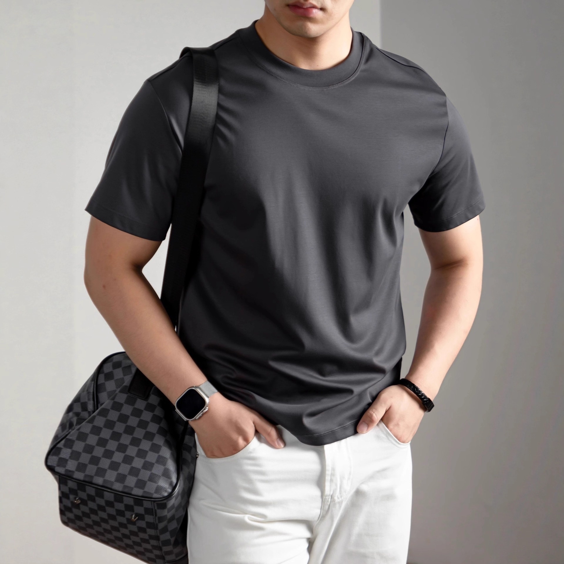Short-sleeved Viscose T-shirt 1 Short-sleeved Viscose T-shirt