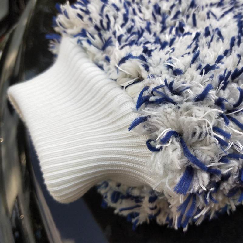 Large Coral Fleece Car Wash Glove 5 Large Coral Fleece Car Wash Glove - Image 5