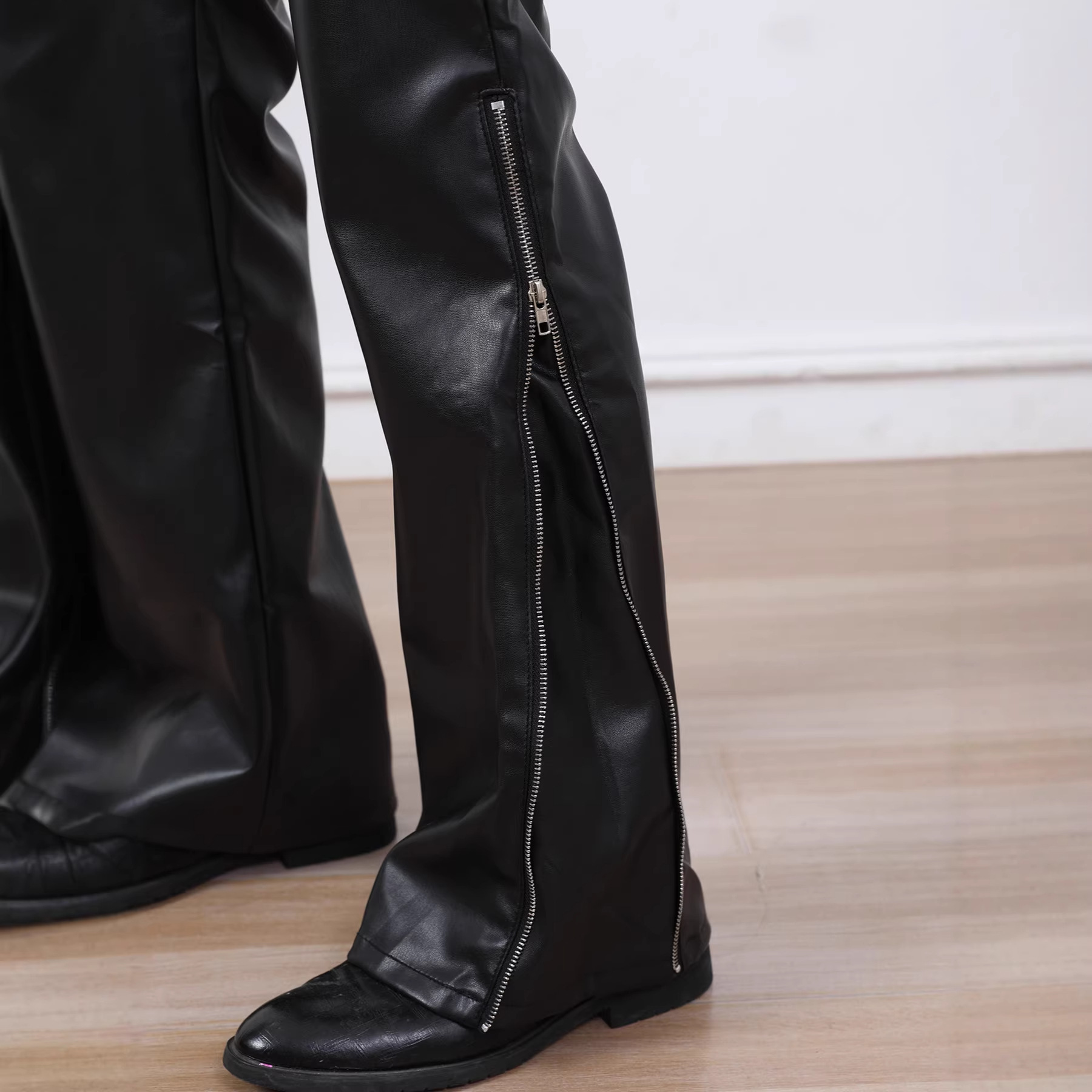 Men's Leather Wide-Leg Pants 2 Men's Leather Wide-Leg Pants - Image 2