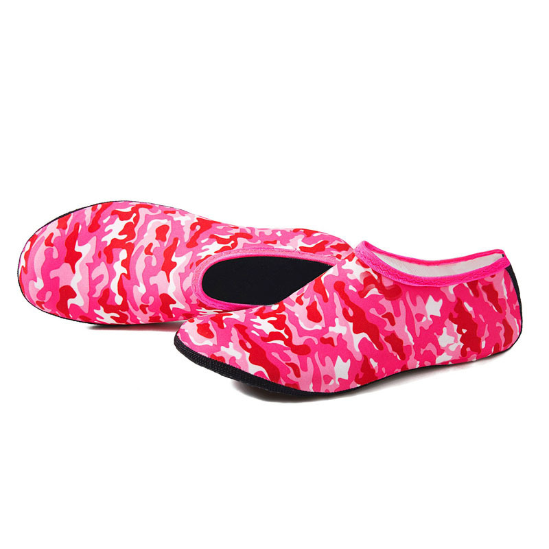 2.5 MM Non-slip Rubber Beach Socks 5 2.5 MM Non-slip Rubber Beach Socks - Image 5