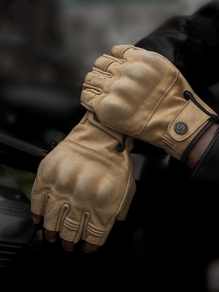 Vintage Leather Half-Finger Motorcycle Gloves 3 Vintage Leather Half-Finger Motorcycle Gloves - Image 3