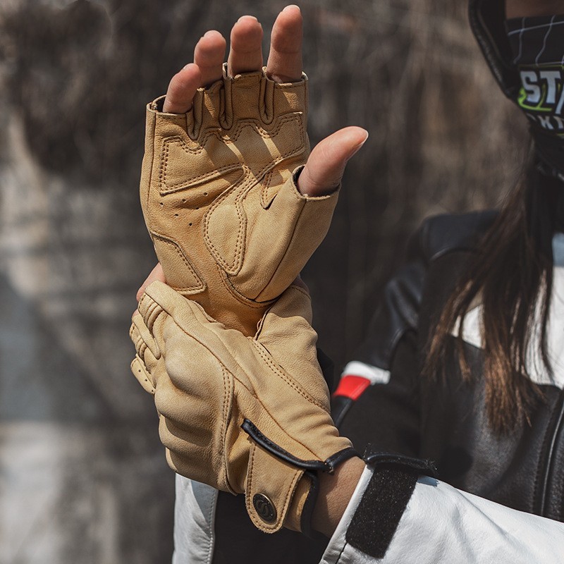 Vintage Leather Half-Finger Motorcycle Gloves 1 Vintage Leather Half-Finger Motorcycle Gloves
