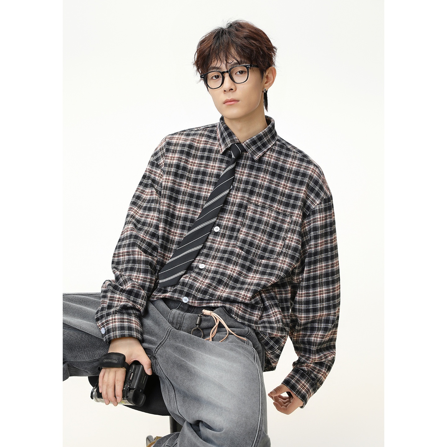 Men's Retro Color-Block Plaid Long-Sleeve Shirt 5 Men's Retro Color-Block Plaid Long-Sleeve Shirt - Image 5