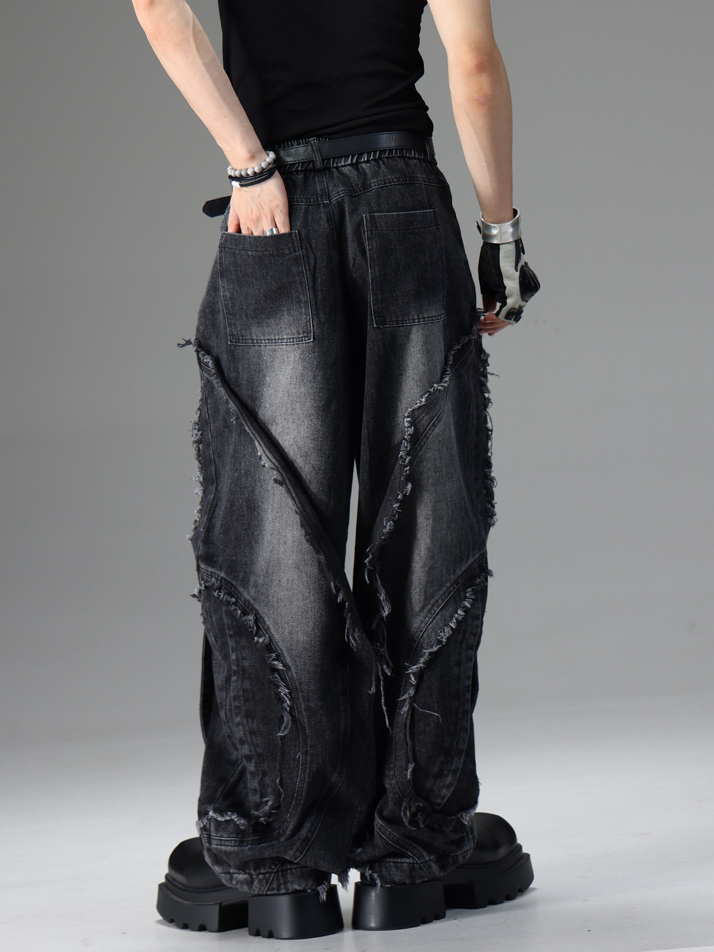 American-style Vintage Deconstructed Distressed Jeans 3 American-style Vintage Deconstructed Distressed Jeans - Image 3
