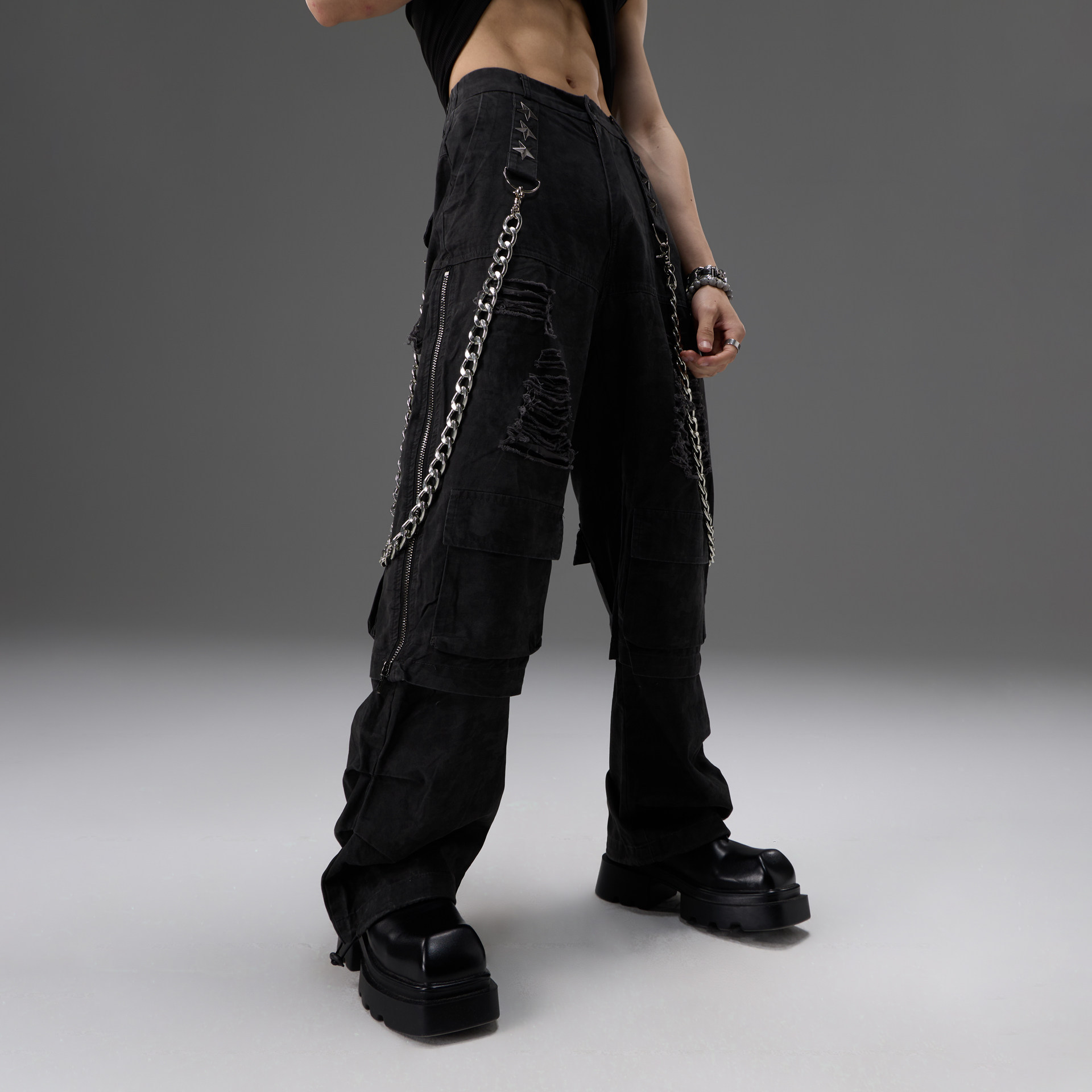 Heavy-duty Metal Belt Chain Workwear Pants 1 Heavy-duty Metal Belt Chain Workwear Pants