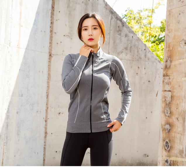 Slim Fit Sportswear 1 Slim Fit Sportswear