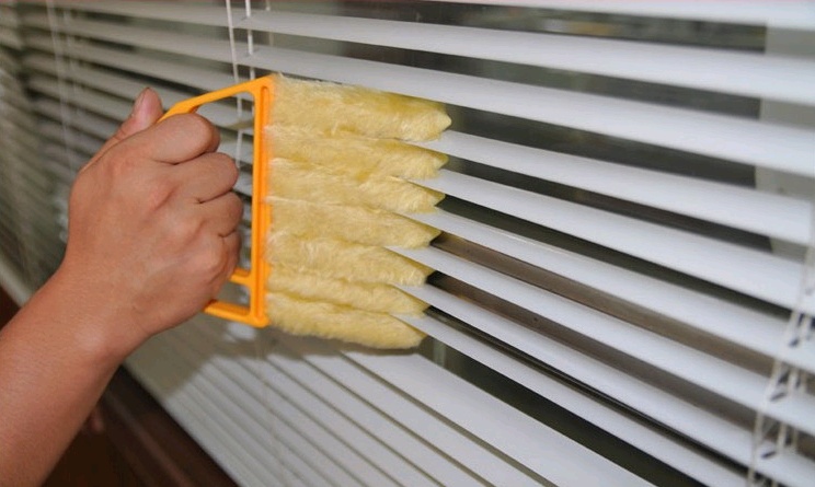 Removable and Washable Blinds Cleaning Brush 3 Removable and Washable Blinds Cleaning Brush - Image 3