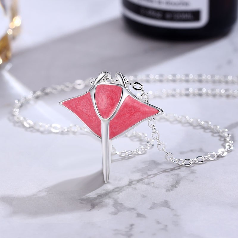 Women's Nautical Style Manta Ray Pendant Necklace 6 Women's Nautical Style Manta Ray Pendant Necklace - Image 6