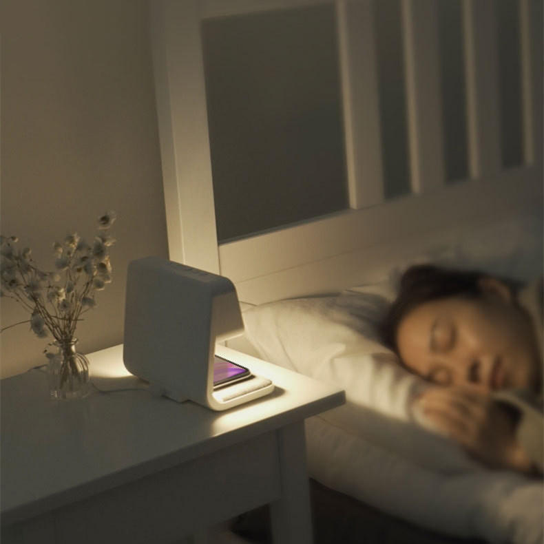 Creative 3 In 1 Bedside Lamp Wireless Charging LCD Screen Alarm Clock Wireless Phone Charger 6 Creative 3 In 1 Bedside Lamp Wireless Charging LCD Screen Alarm Clock Wireless Phone Charger - Image 6