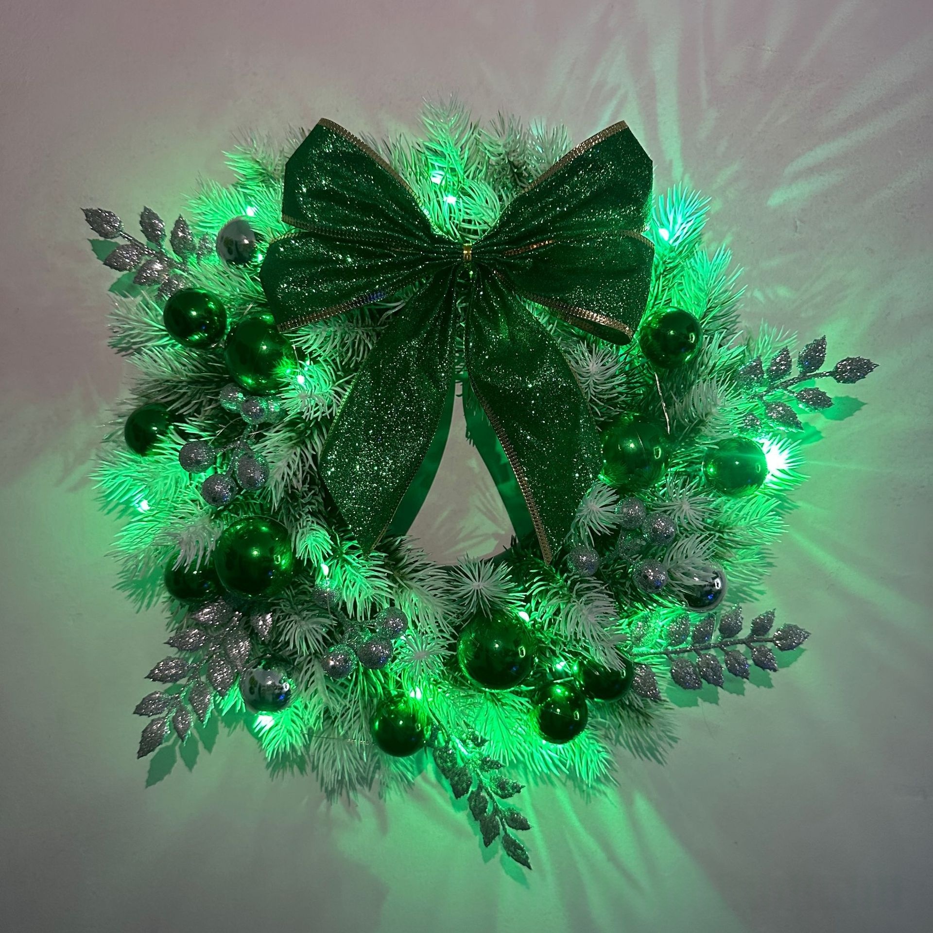 Christmas Wreath Pendant Festive Decoration 1 Christmas Wreath Pendant Festive Decoration
