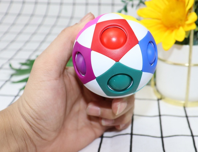 Decompression Soccer Rainbow Ball Magic Cube 12-hole 5 Decompression Soccer Rainbow Ball Magic Cube 12-hole - Image 5